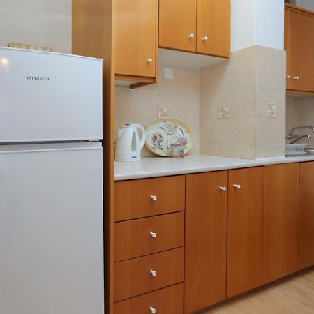 Cozy Holiday Apartment In Larnaca Near Foinikoudes ภายนอก รูปภาพ